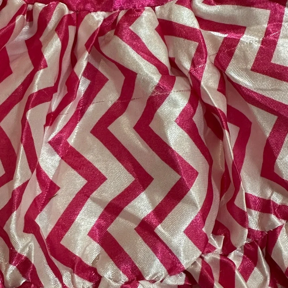 BigDreamz. Pink Chevron Skirt